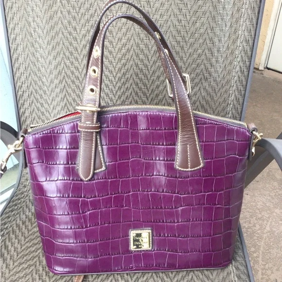 ❌️SOLD❌️ Dooney & Bourke TRINA Grape Croc Leather Satchel Bag - Picture 2 of 8